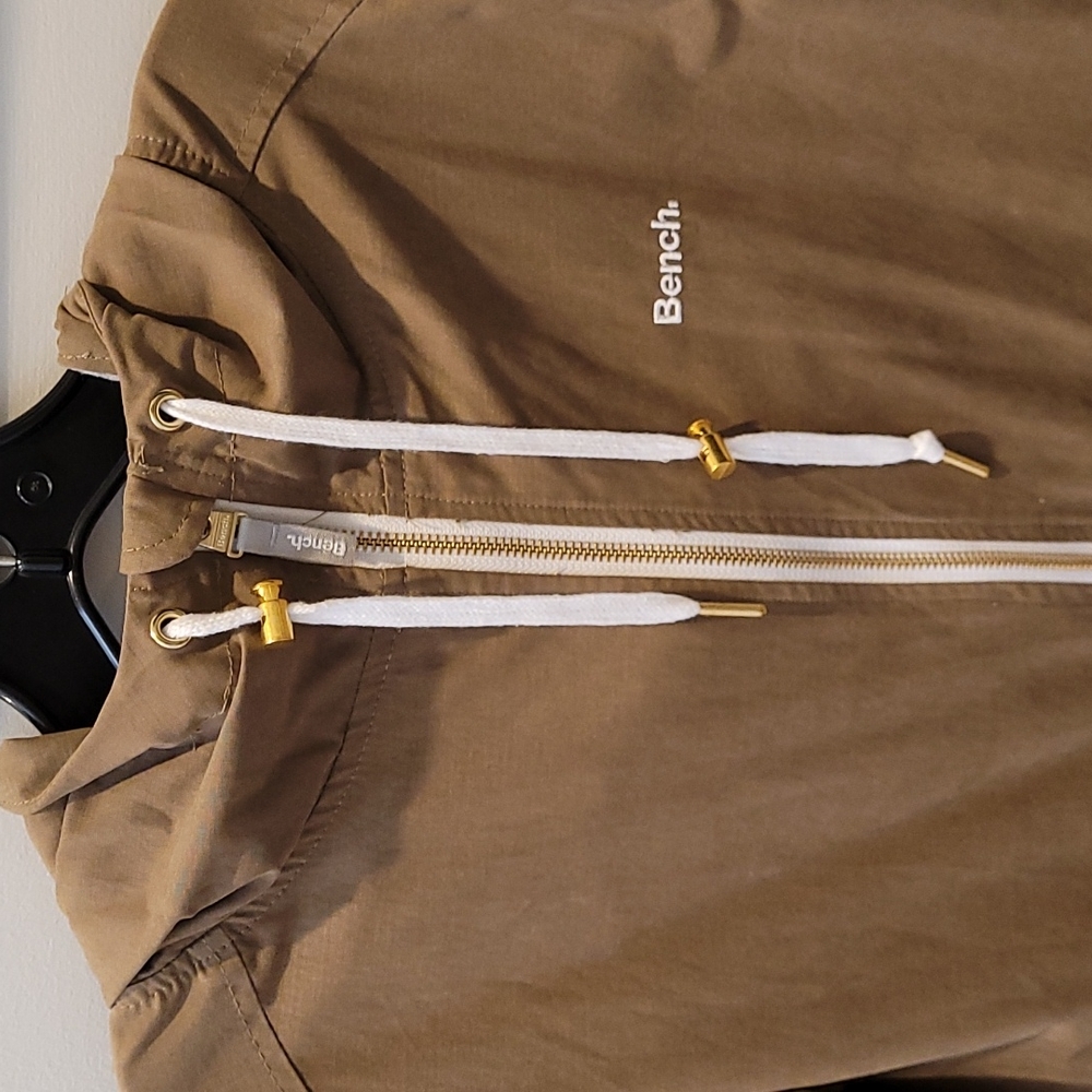 Bench Lightweight Utility Jacket - Picture 4 of 15